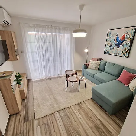 Triumph 1 - A Apartment *