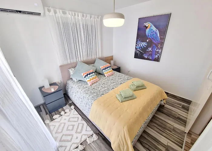 1, Bed Kapparis, Triumph 1 - A